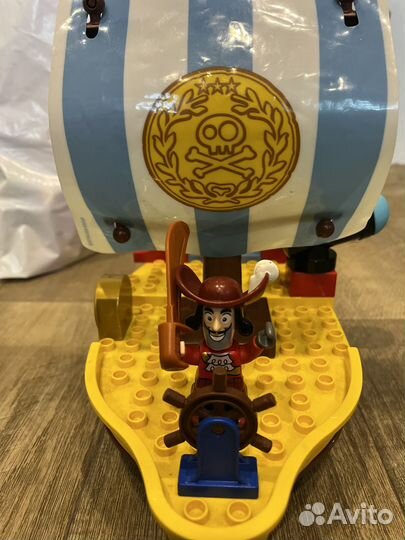 Lego duplo корабль Джека