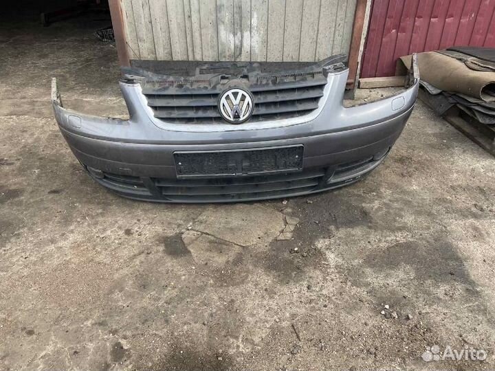 Бампер передний Volkswagen Touran
