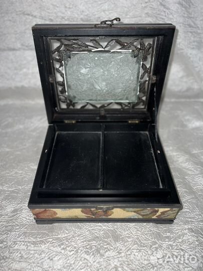 Шкатулка для украшений