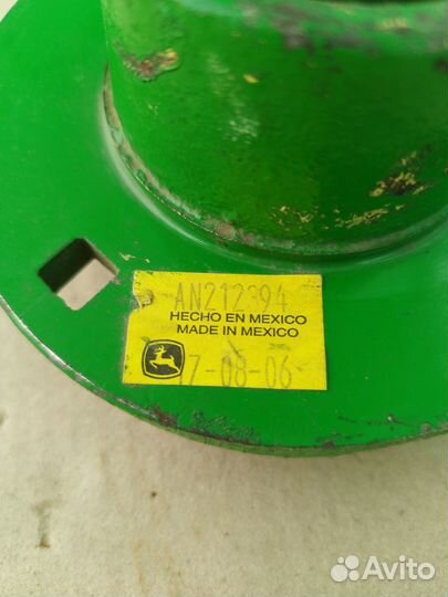 John Deere AN212394 ступица