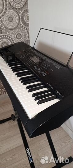Цифровое пианино/синтезатор casio