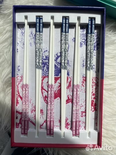 Палочки для суши Dior, Tiffany