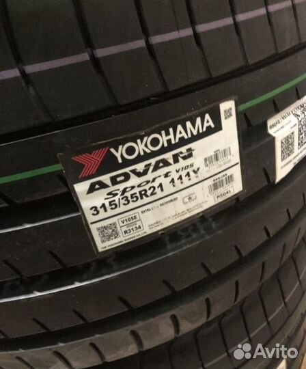 Yokohama ADVAN SPORT V105E 275/40 R21 и 315/35 R21 107Y