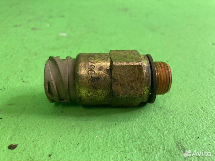 Датчик давления охлаждающей MAN TGX