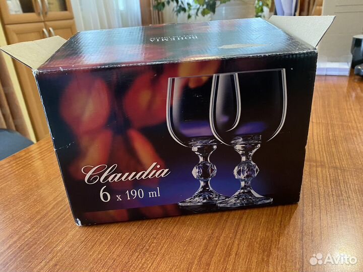 Бокалы для вина новые