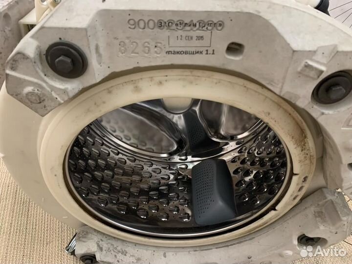 Бак с крестовиной в сборе для Bosh 6