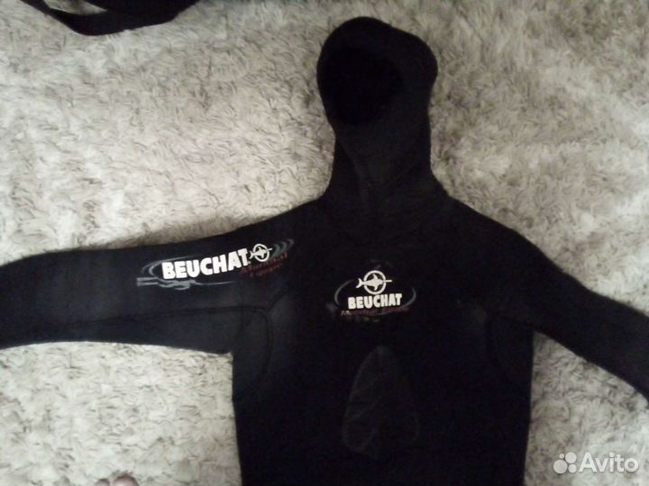 Гидрокостюм