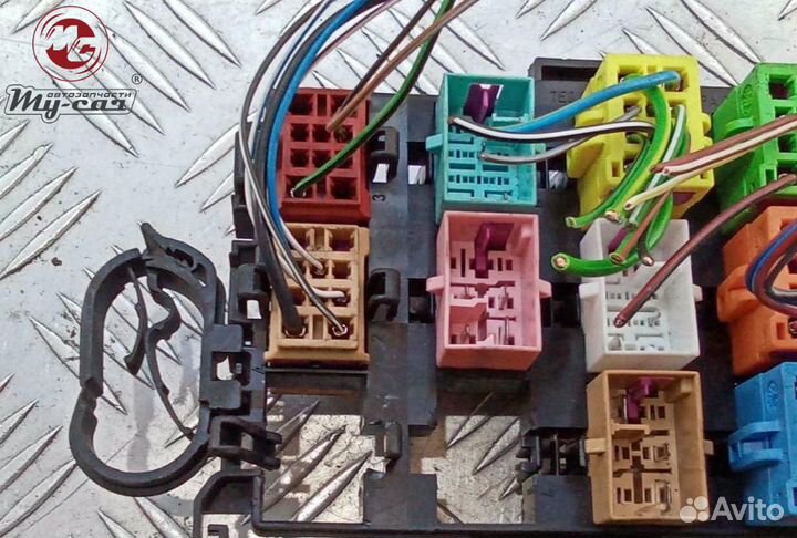 Кронштейн (крепление) volkswagen transporter t5 (2003-2009) 2.5 7e0937545a