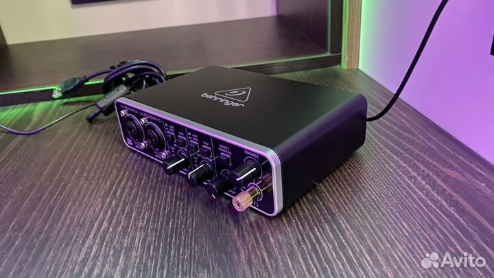 Звуковая карта behringer umc202hd