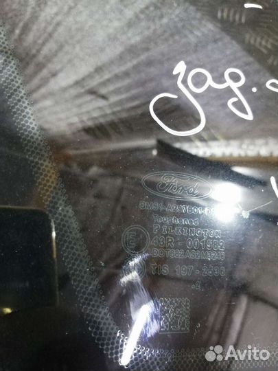 Форточка задняя правая хром Ford Focus 3 хэтчбек