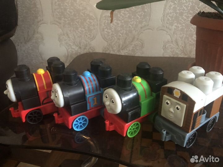 Паровозы-конструкторы Томас