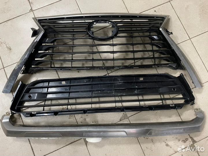 Решетка радиатора lexus rx300