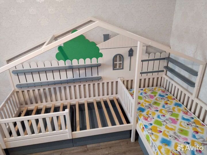 Детская кровать угловая из массива