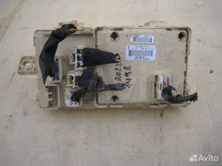 Блок предохранителей Toyota Corolla Verso