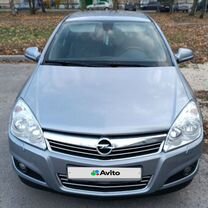 Opel Astra 1.6 MT, 2010, 160 000 км, с пробегом, цена 850 000 руб.