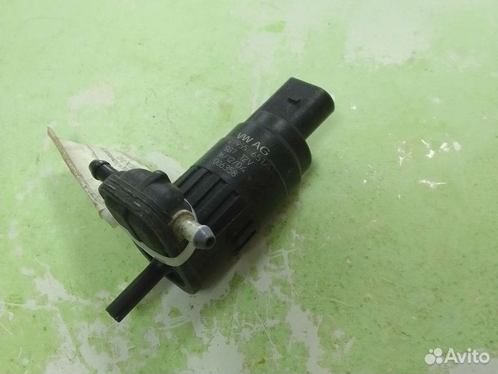 Моторчик омывателя лобового стекла Audi A3 8P хетч