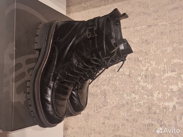 Ботинки женские