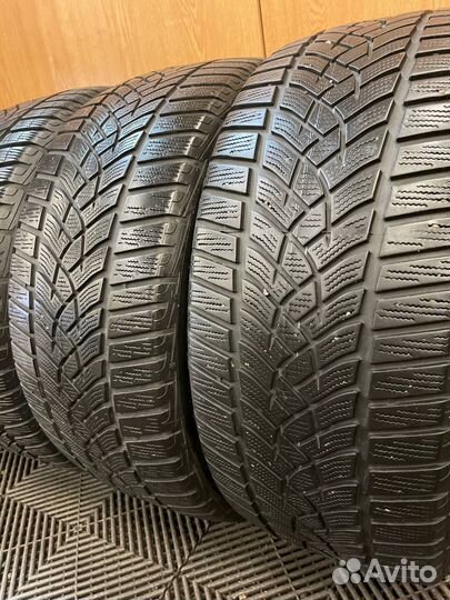 Goodyear UltraGrip Performance 235/45 R18