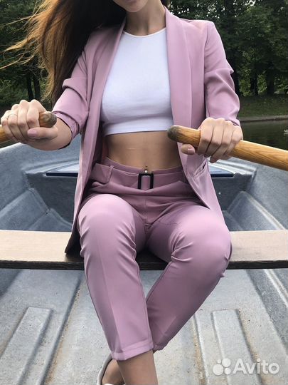 Брючный костюм женский 42 44