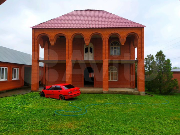 Дом 500 м² на участке 24 сот.