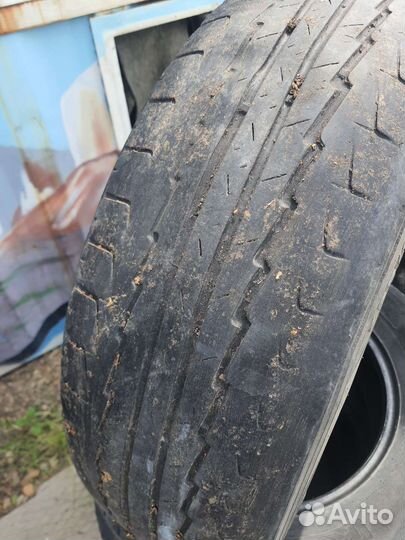 Kumho Road Venture ST KL16 235/65 R17 104H