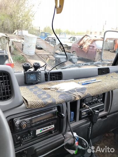 Nissan Cabstar, 2005