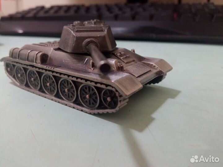 Танк игрушка т-34