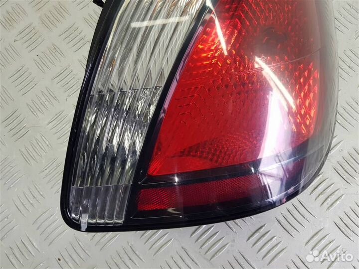Фонарь задний правый Kia Rio