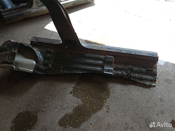 Стойка кузова Kia Sportage1 JA,левая правая