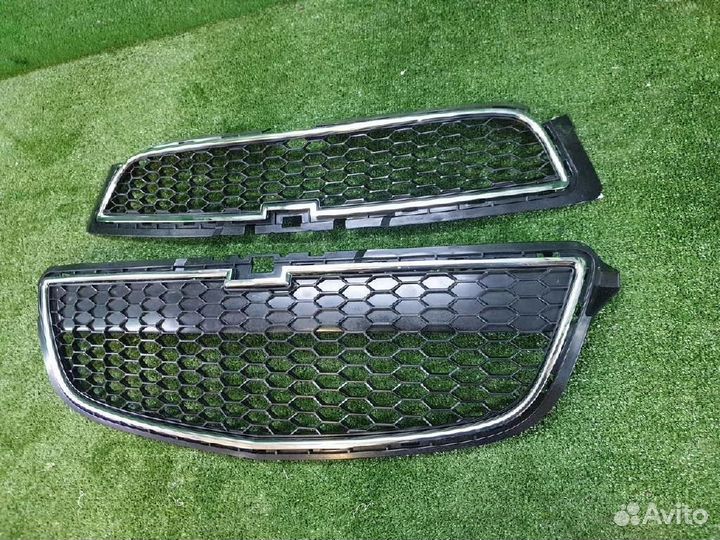 Решетка радиатора Chevrolet Captiva