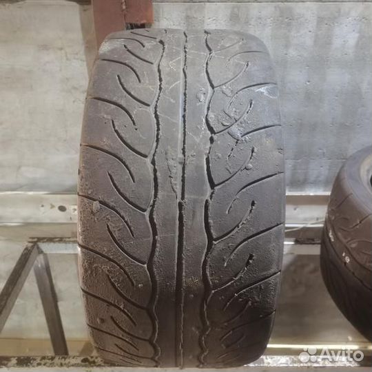 Yokohama Advan Neova AD08 255/30 R20