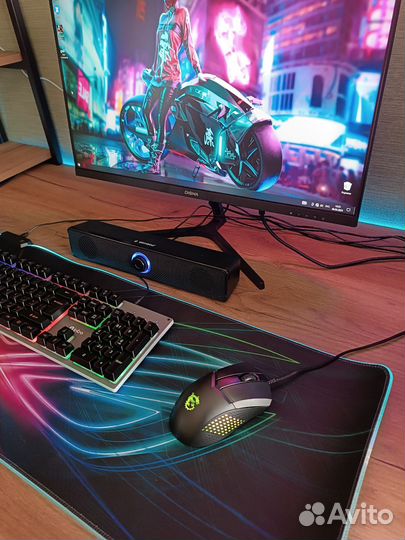Игровой компьютер с монитором