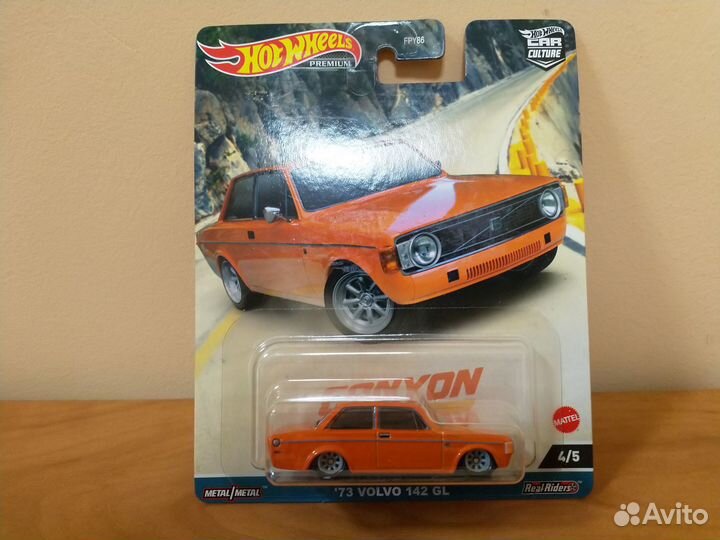 Hot Wheels Premium 73 Volvo142 GL