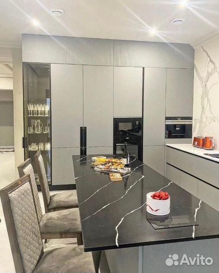 Кухня с островом