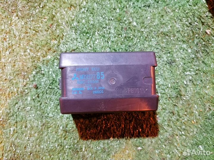 Реле MR337785 Mitsubishi Pajero III V75W