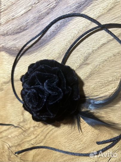 Чокер цветок на шею