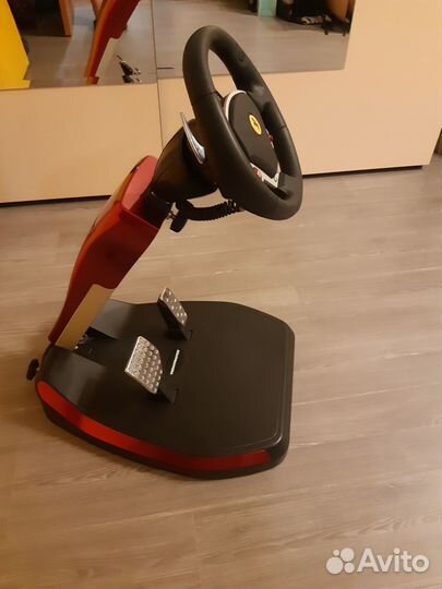 Игровой руль Thrustmaster Ferrari Wireless GT