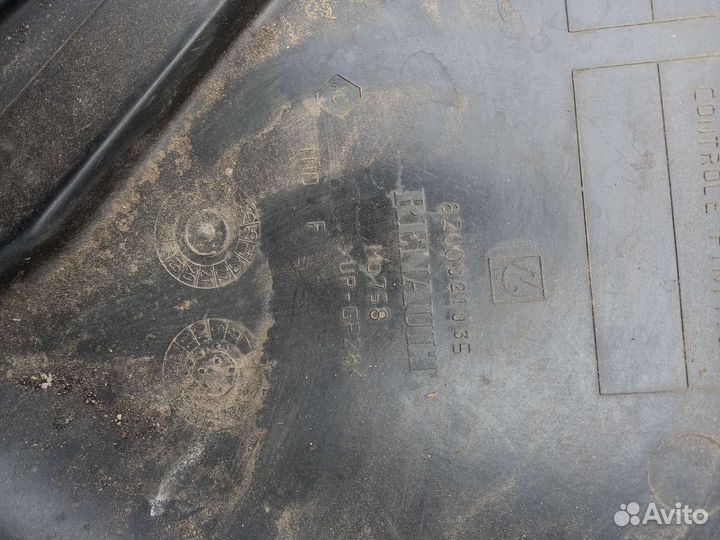 Днище запасного колеса Renault Megan 2