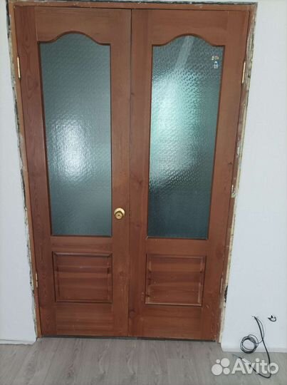 Межкомнатная дверь бу с коробкой или выкину