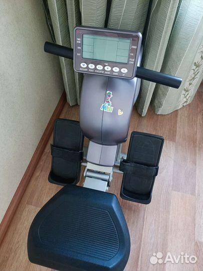 Гребной тренажер