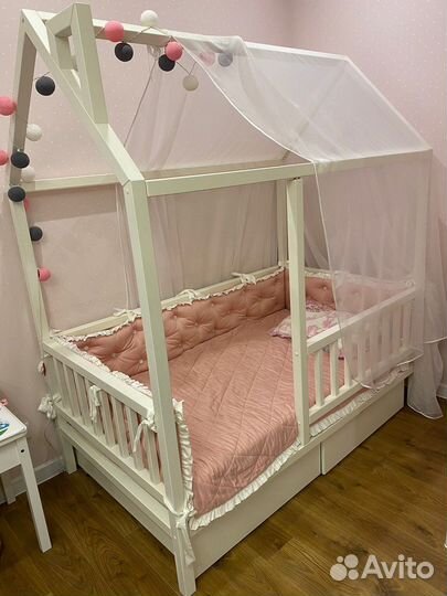 Детская кровать домик с матрасом
