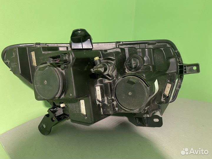 Фара левая Рено Логан Сандеро 2 рестайлинг 2018+