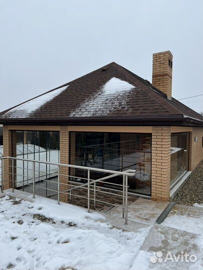 Безрамное панорамное остекление террасы