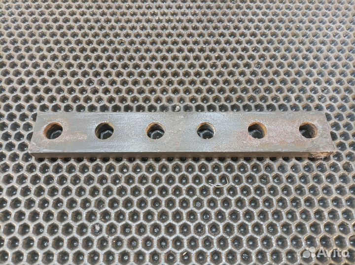 Проставка кронштейна топливного бака Iveco Stralis