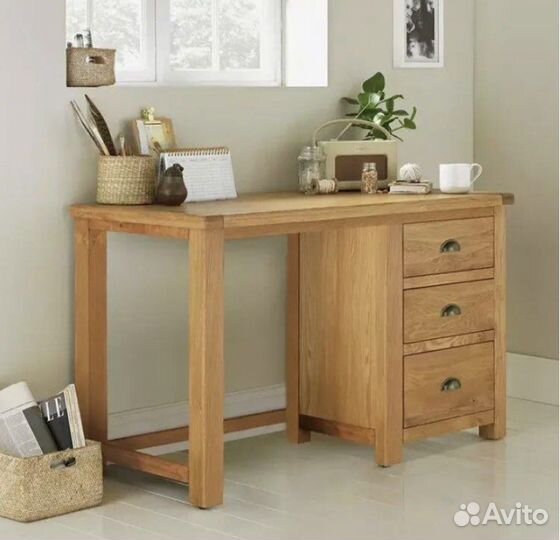 Письменный стол