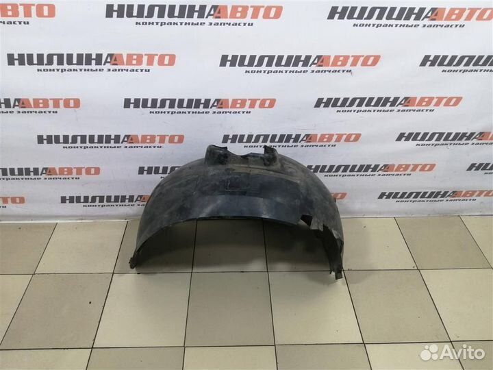 Подкрылок передний правый Форд Фокус 2
