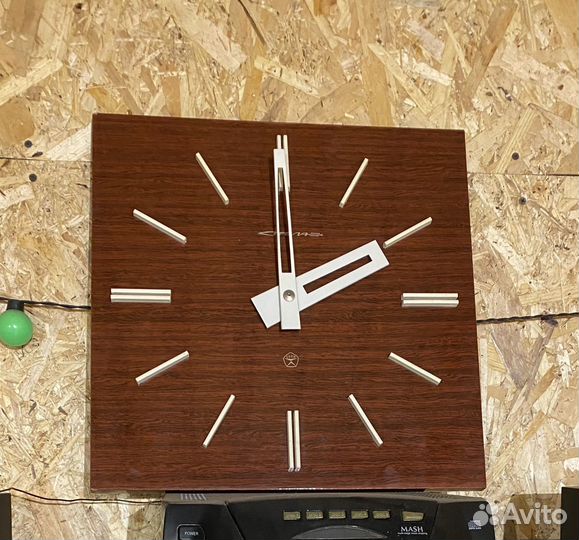 Ретро часы Стрела