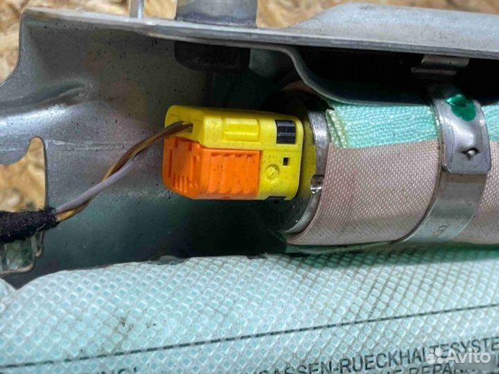 Подушка безопасности боковая (шторка)