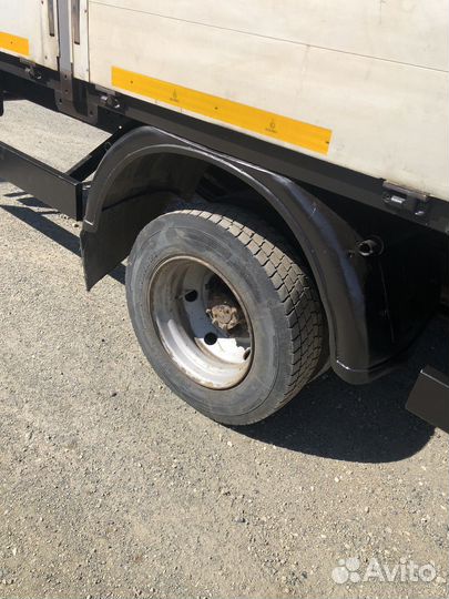 Isuzu NQR75 с КМУ, 2011