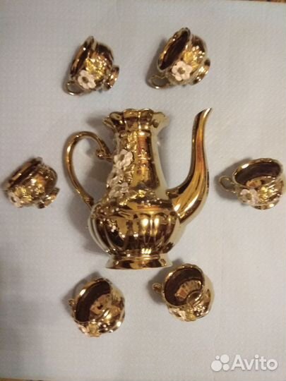 Кофейный сервиз с позолотой